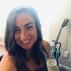 Meet your Posher, Carri